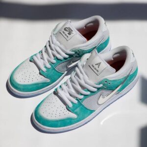 April Skateboard X Nike SB Low